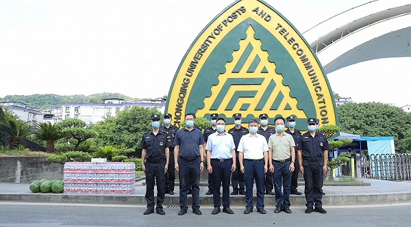 李林书记看望慰问暑期坚守岗位教职员工